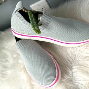 Women’s 6 1/2 Reebok grey slip on sneaker